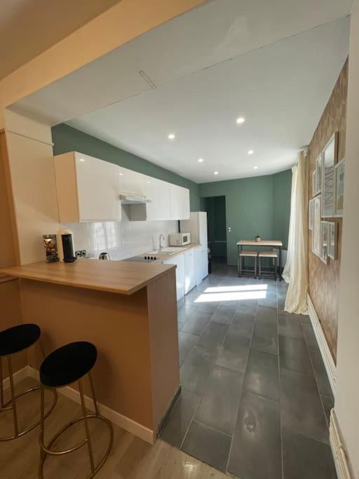 Appartement Spacieux A Deux Pas Du Centre Reims Kültér fotó